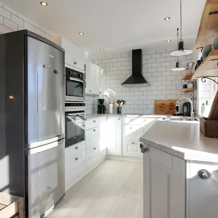 Apolina - 1km From The Sea In Nw Jutland By Interhome *